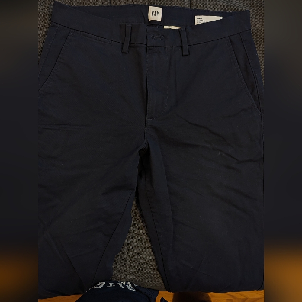 Gap Chinos